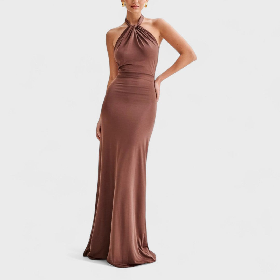 Klara – Curvy selyemruha halter gallérral