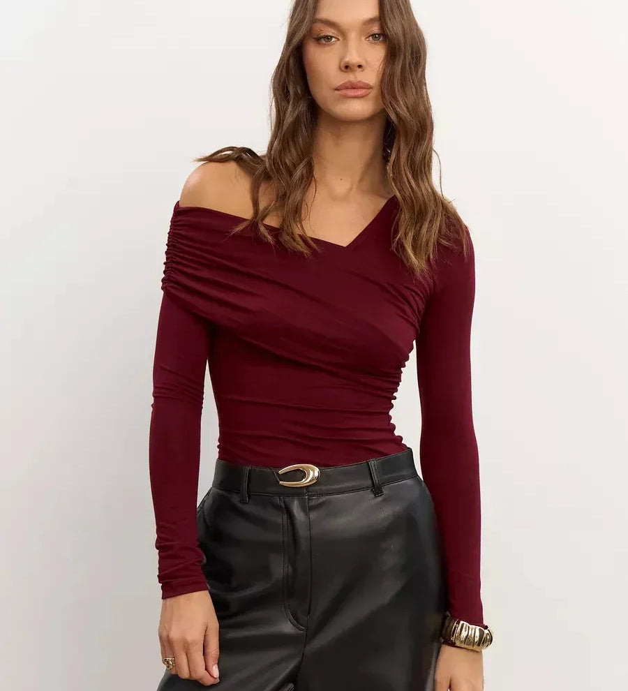 Clara Monroe Top Egy Pánttal